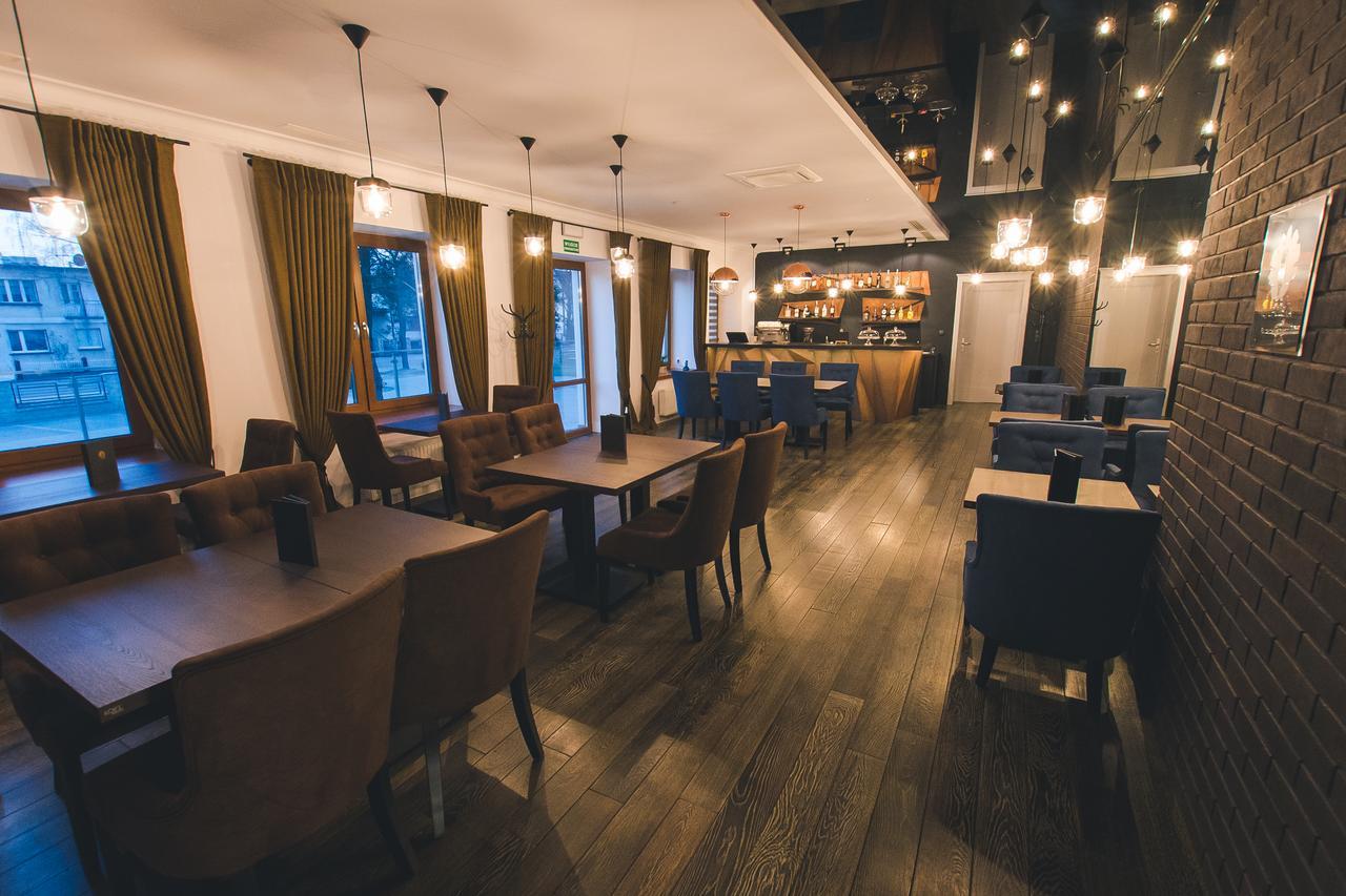 Novopolska - Hotel I Restauracja Косцян Екстер'єр фото