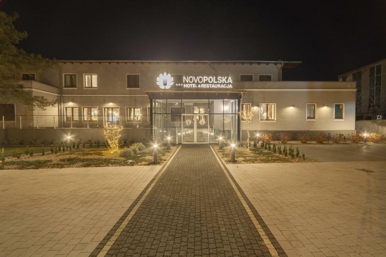 Novopolska - Hotel I Restauracja Косцян Екстер'єр фото