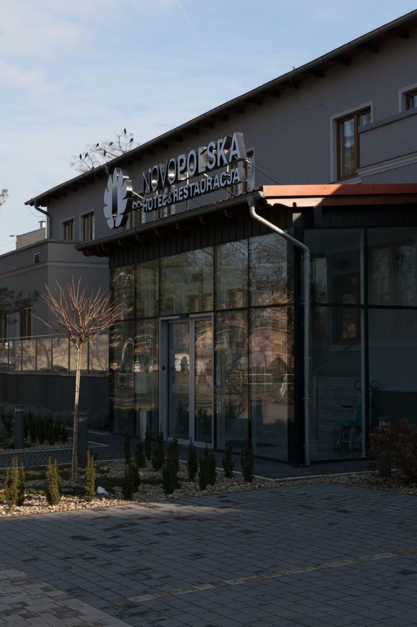Novopolska - Hotel I Restauracja Косцян Екстер'єр фото
